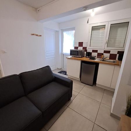 Logement Cosy T2, Centre Ville De Saint-Pierre Zewnętrze zdjęcie
