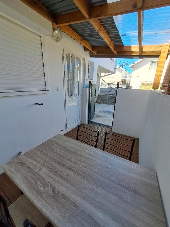 Logement Cosy T2, Centre Ville De Saint-Pierre Zewnętrze zdjęcie