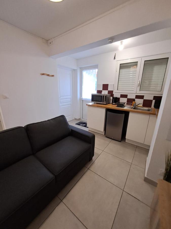 Logement Cosy T2, Centre Ville De Saint-Pierre Zewnętrze zdjęcie